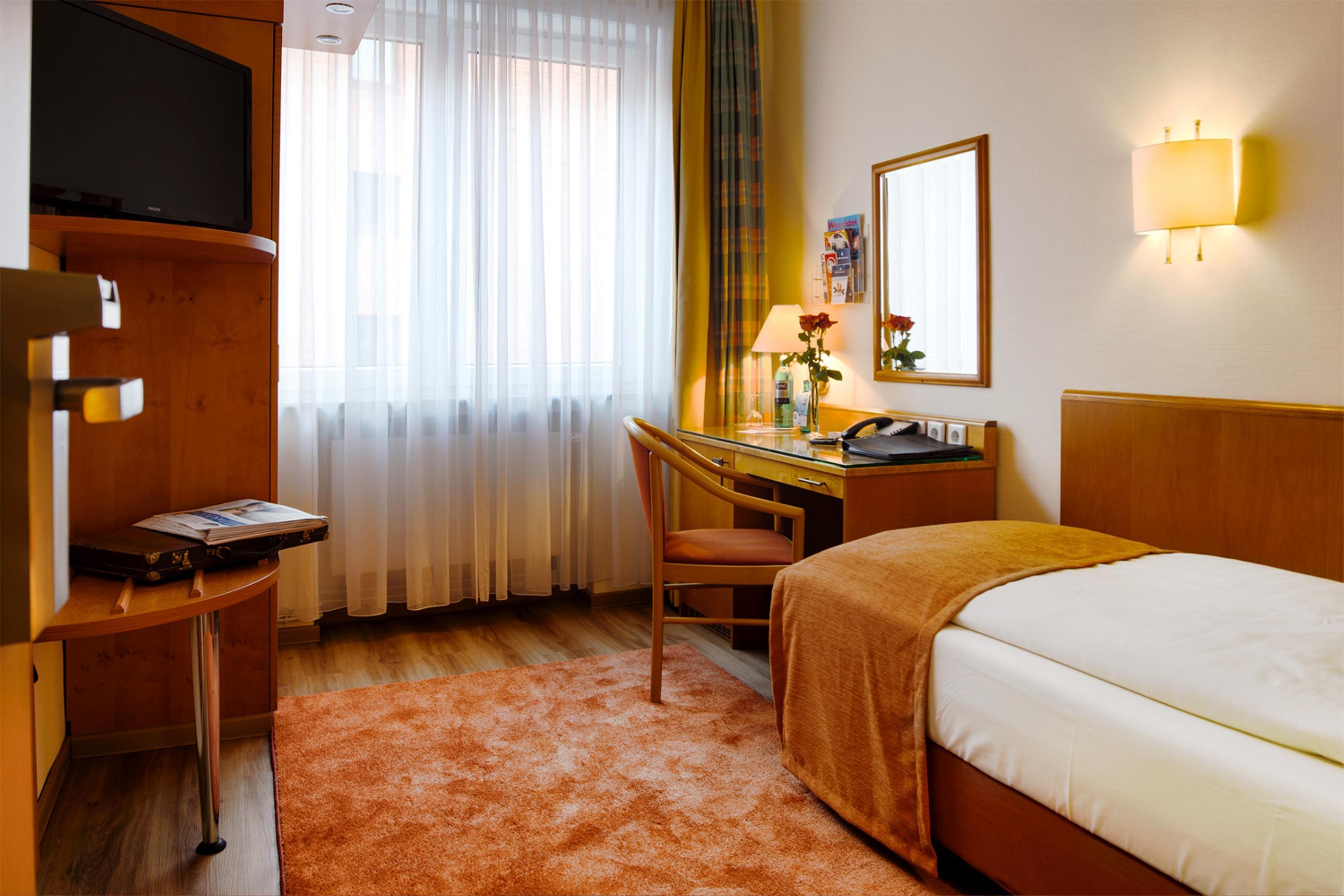 Garner Hotel Hamburg - Wandsbek Marktplatz Hamburgo Exterior foto